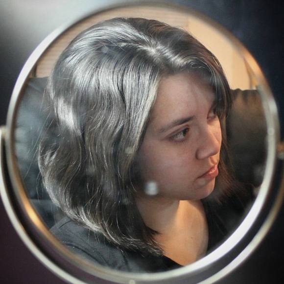 Meet your Posher, Noelle - Picture 1 of 1